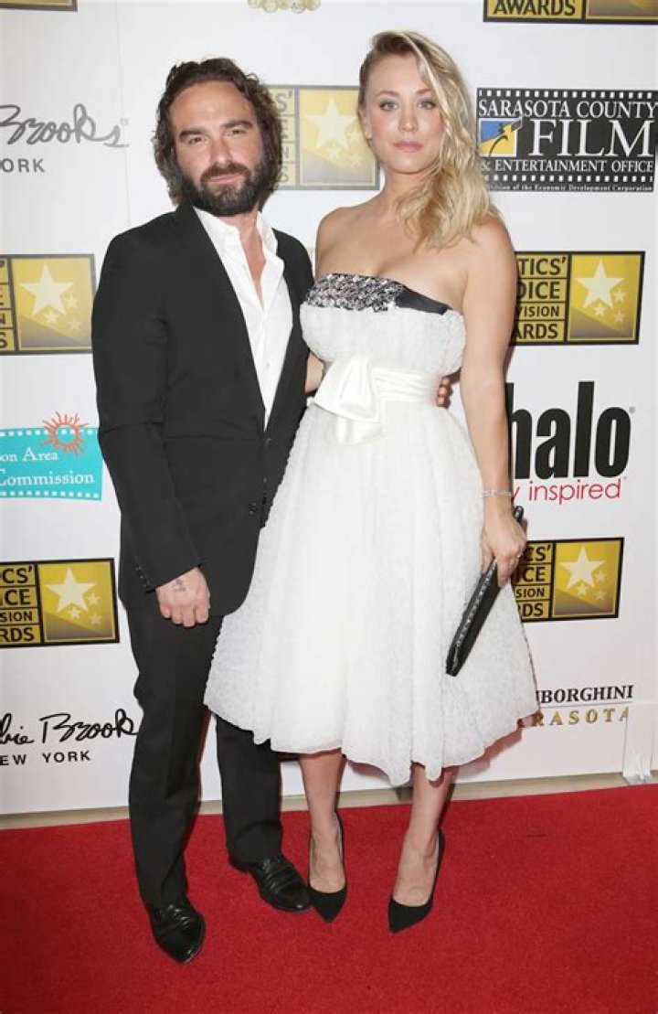 BlinkBlog | Kaley Cuoco Height