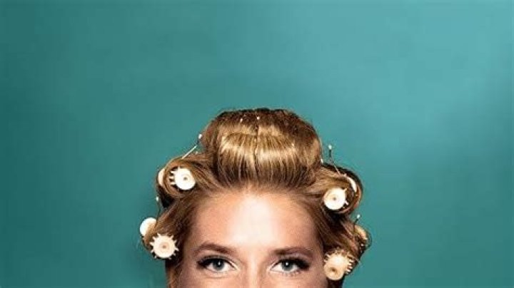 DR Sales Tempts World Buyers with Carmen Curlers Series (EXCLUSIVE) ·