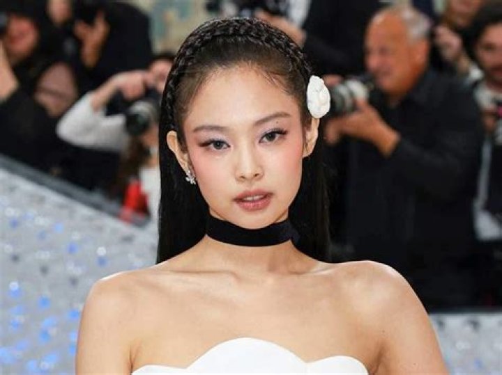 JiveVib | Jennie Kim (Pop Singer)