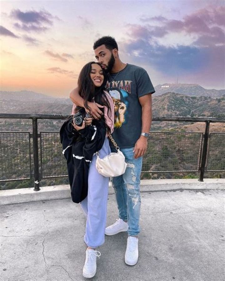 Who is Cely Vazquez? Job, age and TikTok! ·