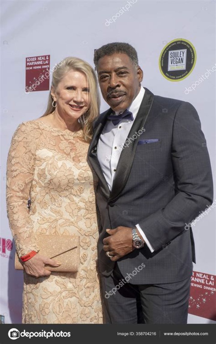 Who Was Ernie Hudson First Wife Jeannie Moore? Is She Still Alive? ·
